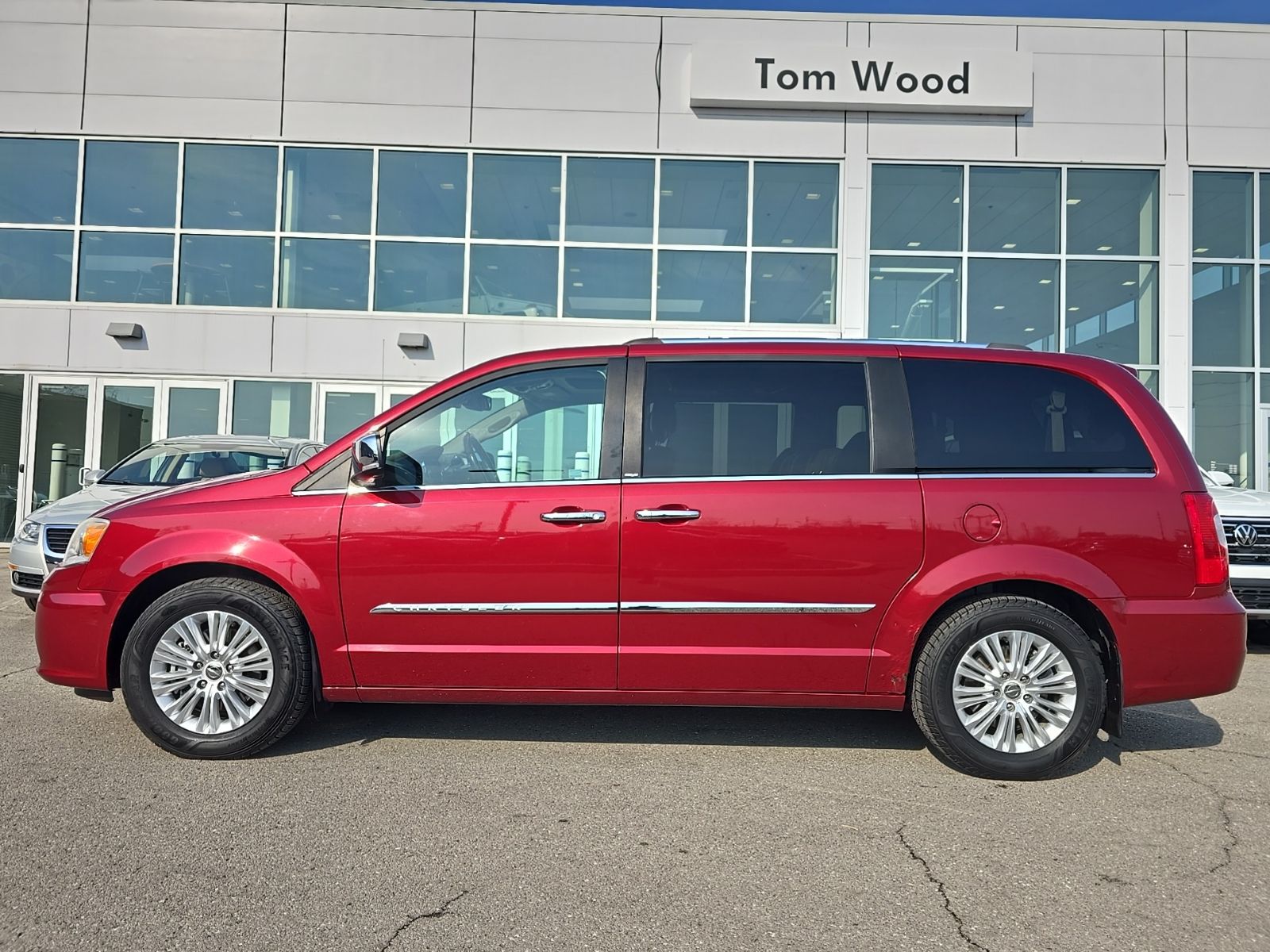 used 2013 Chrysler Town & Country car, priced at $7,500