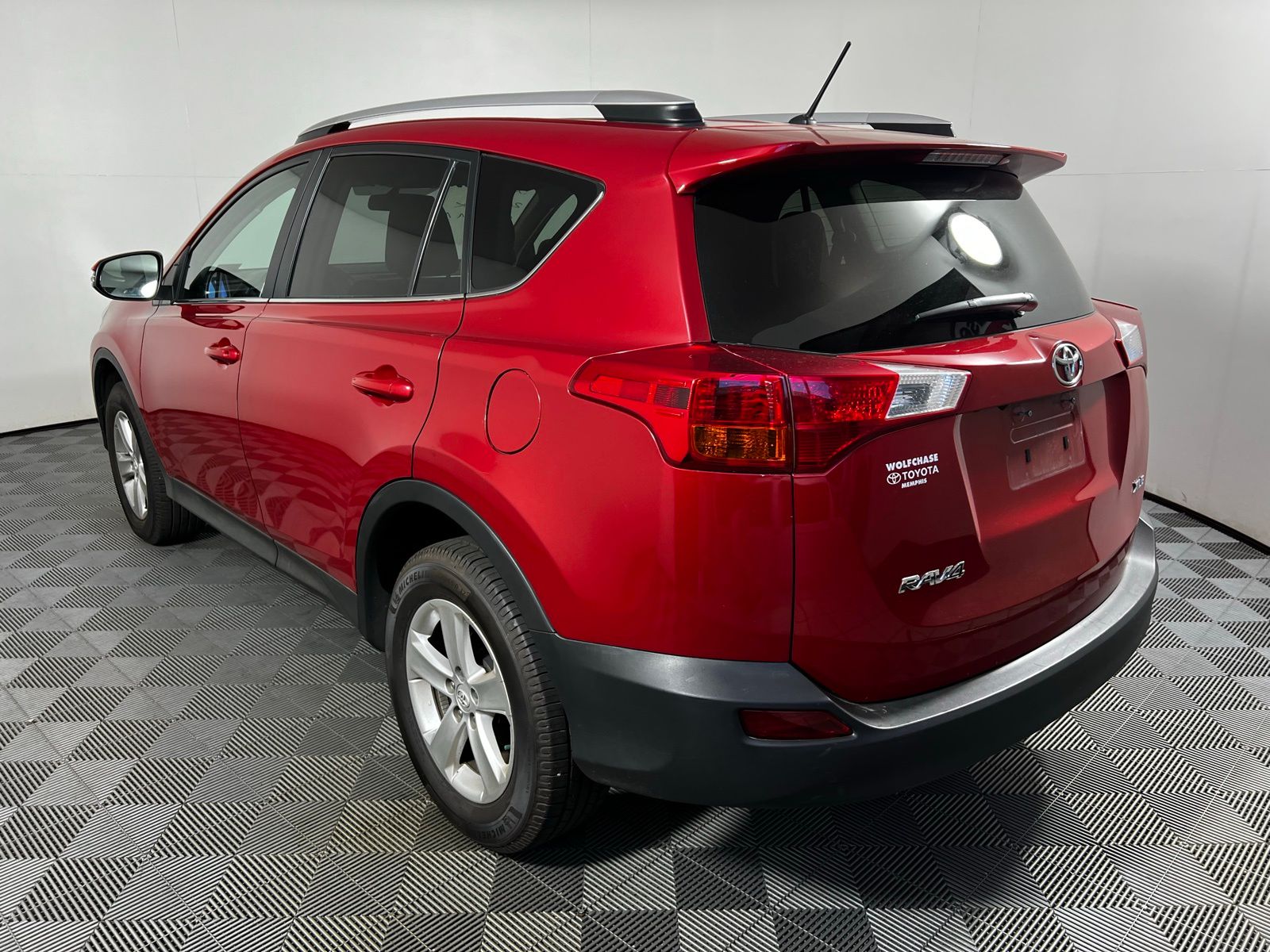 2013 Toyota RAV4 XLE 7