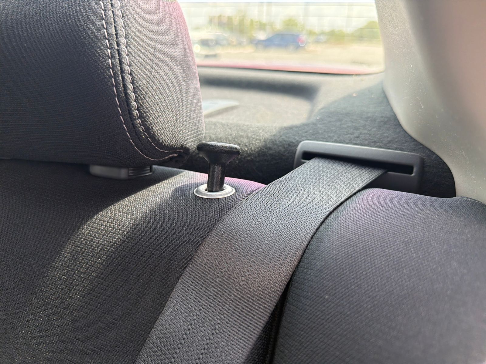 Used 2015 Nissan Versa 1.6 SV 4D Sedan