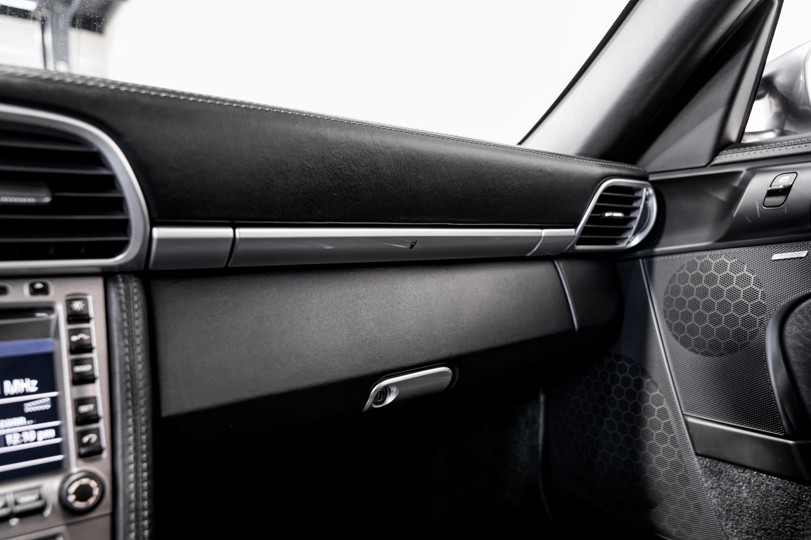 2005 Porsche 911 Carrera S — photo 15