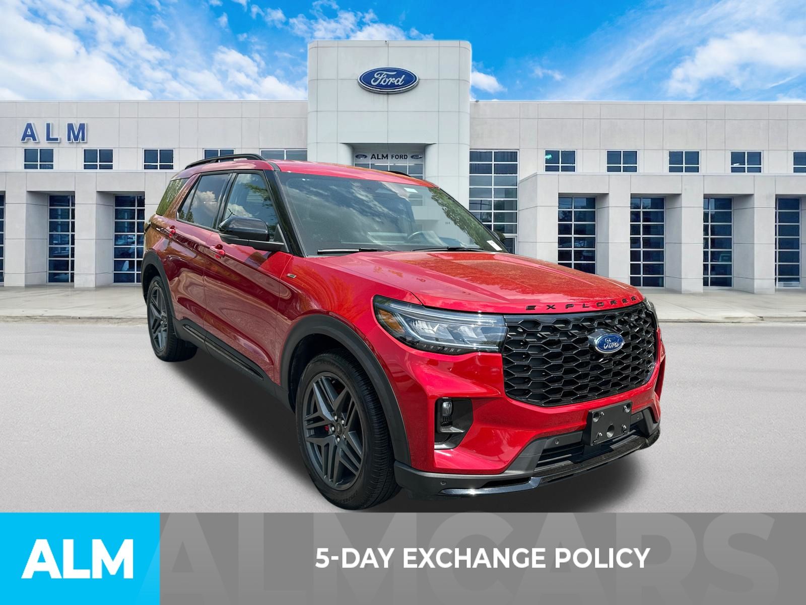 Used 2025 Rapid Red Metallic Tinted Clearcoat Ford ST-Line image 3