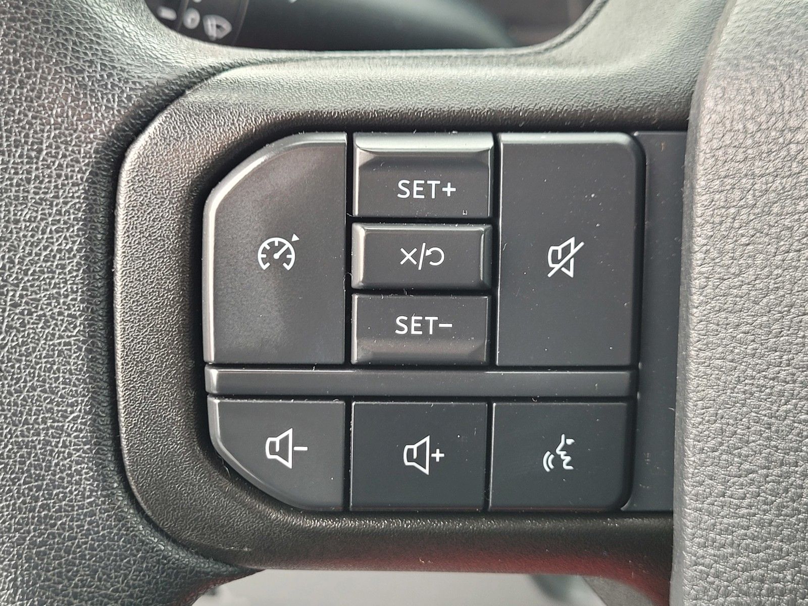 Used 2023 White Ford XLT image 29