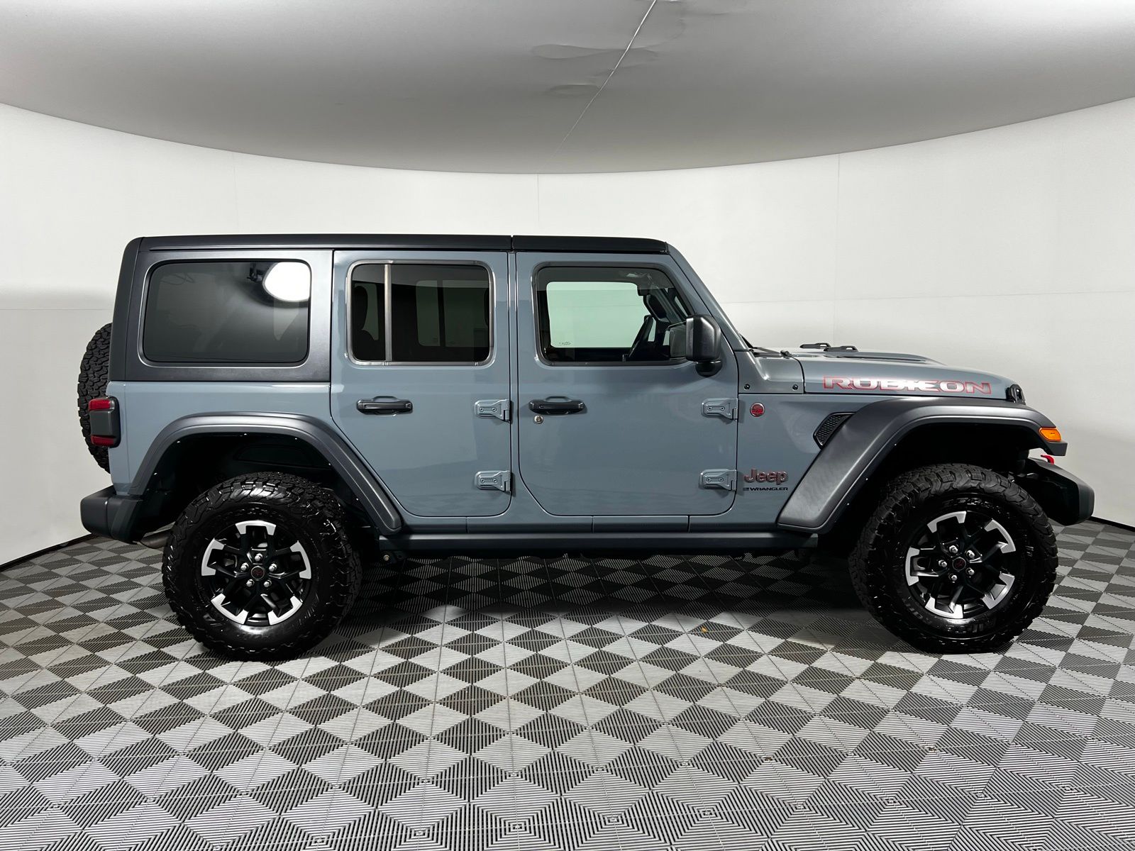 Thumbnail: 2025 Jeep Wrangler - 4