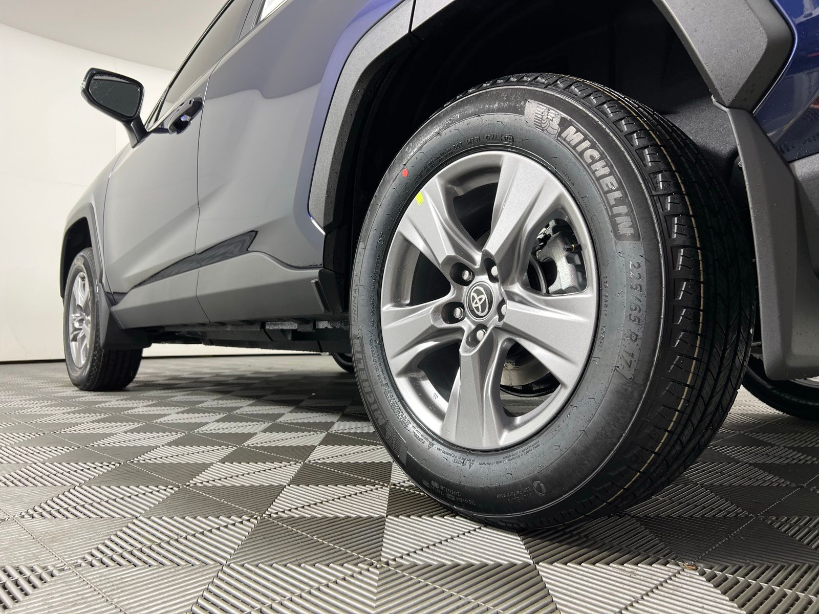 Thumbnail: 2025 Toyota RAV4 - 24