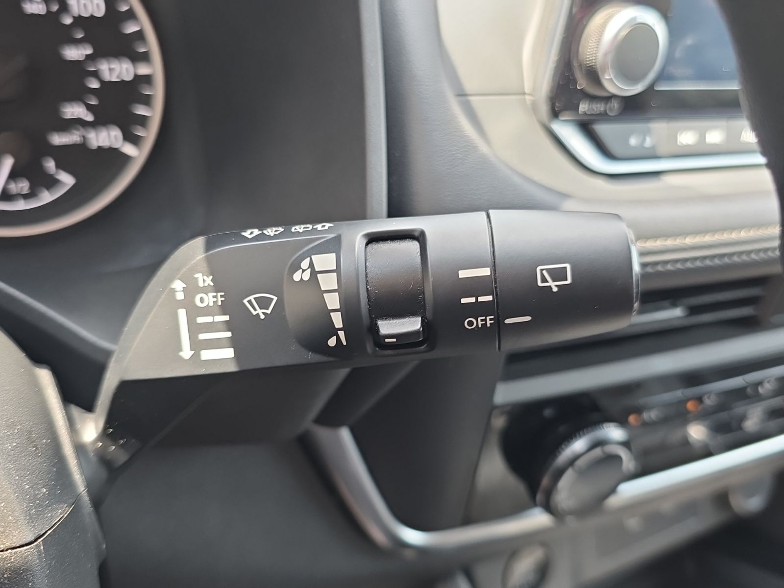 Used 2024 Gray Nissan S image 39