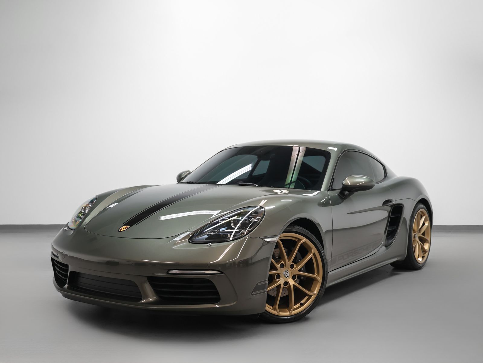 Aventurine Green Metallic 2024 Porsche 718 Cayman Coupe Rear-Wheel Drive 6-Speed Manual