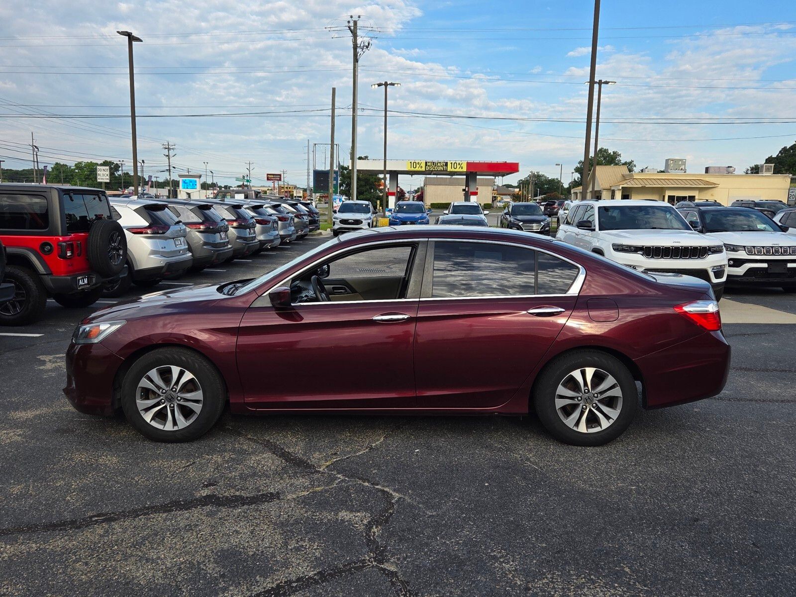Used 2014  Honda LX image 4