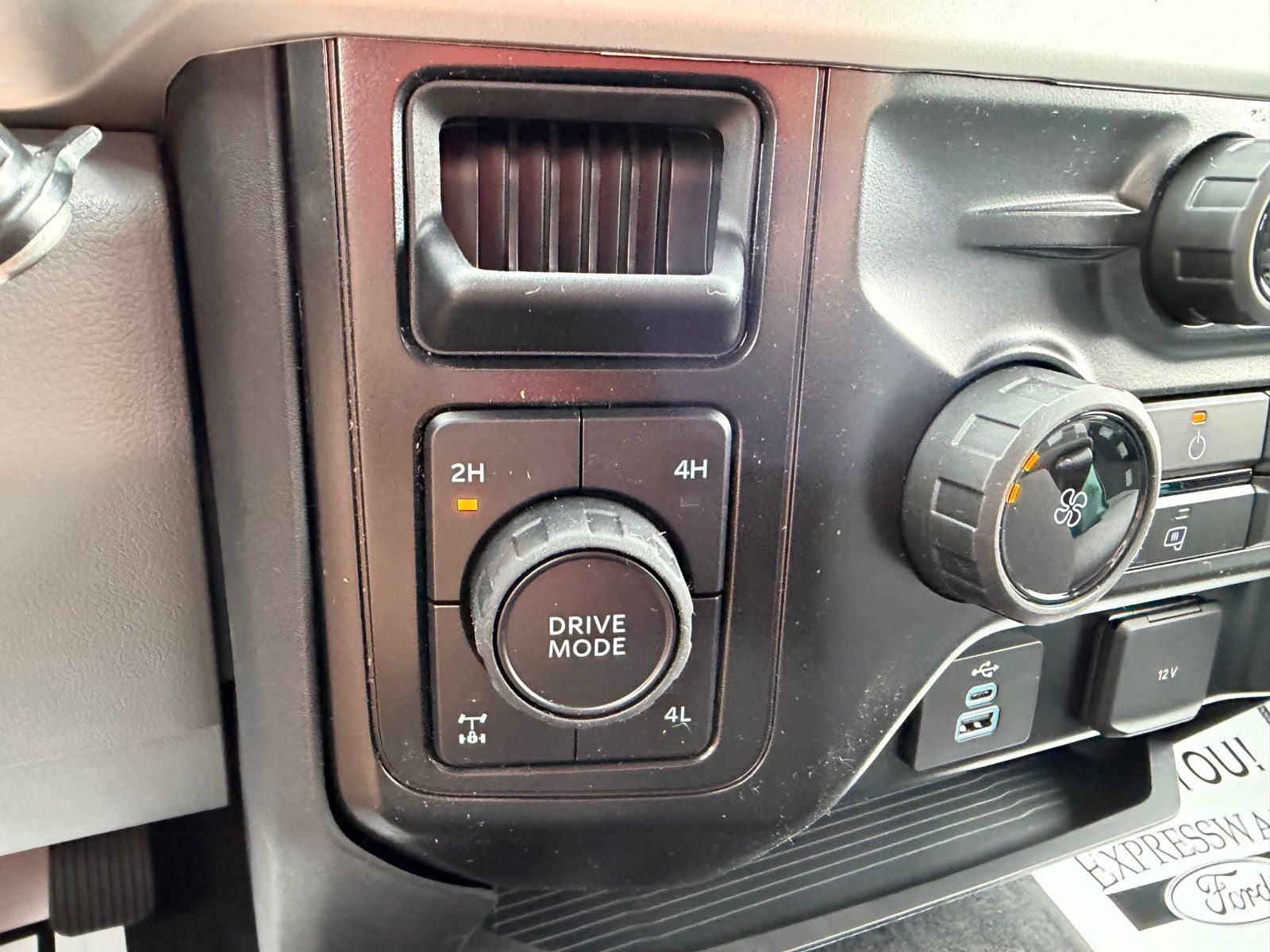 2026 Ford F-250SD image 20