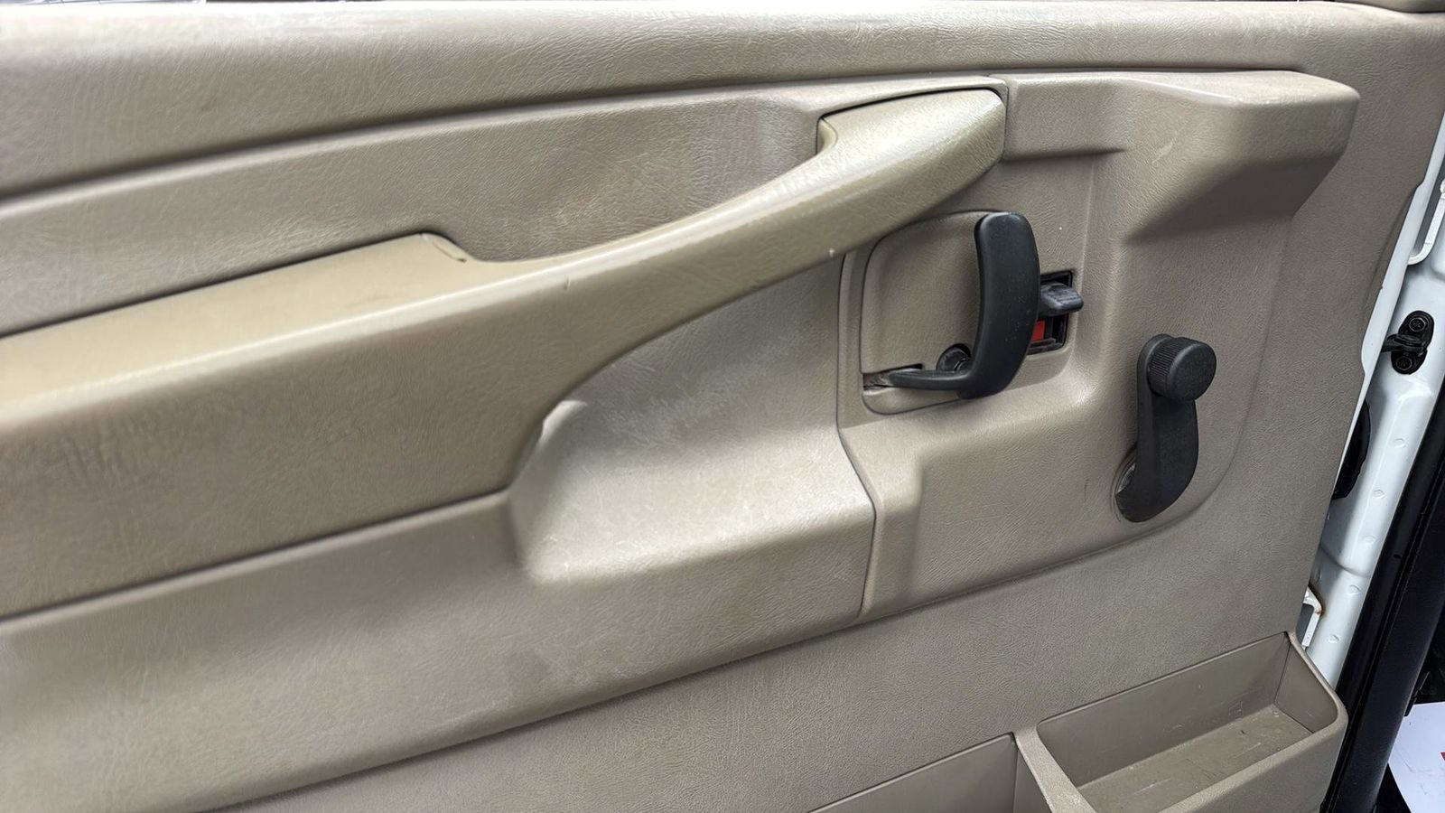 Used Car 2005 Chevrolet Express Van G1500  Base For Sale Under $12,000 In Austin, Texas