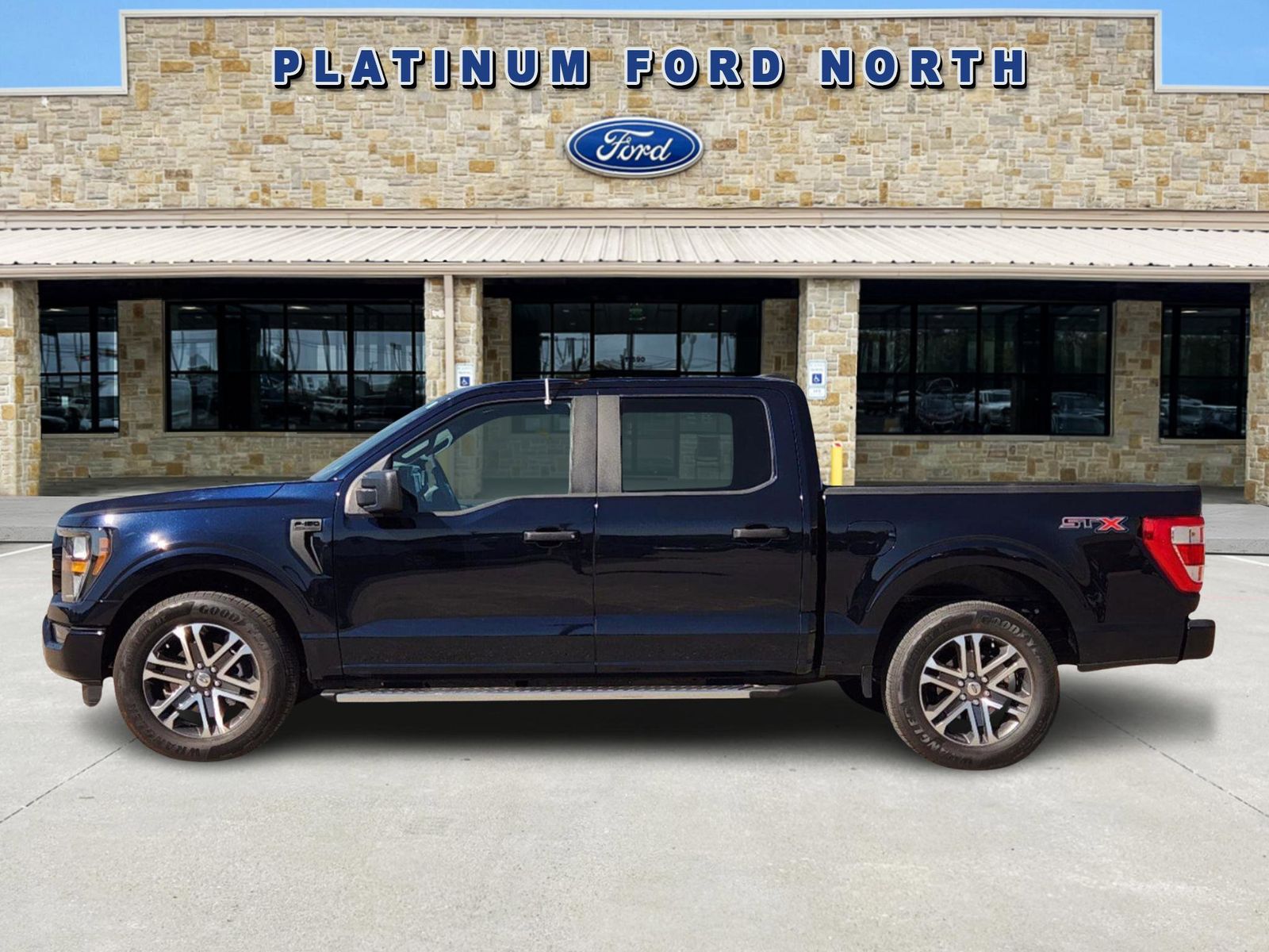 2023 Ford F-150 XL 3