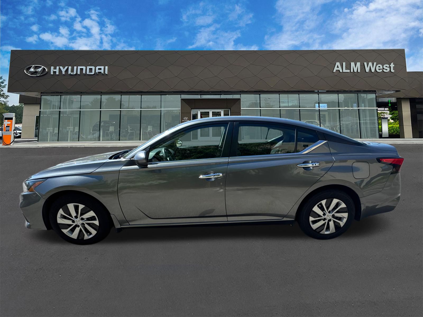 Used 2022 Gray Nissan 2.5 S image 8