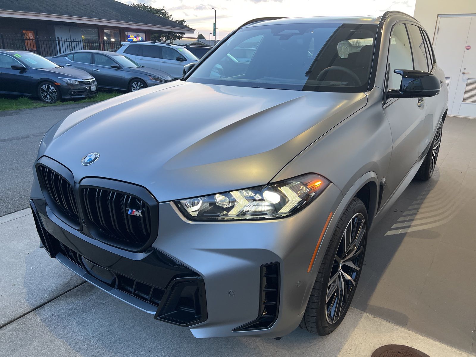 New 2026 Gray BMW M60i image 2