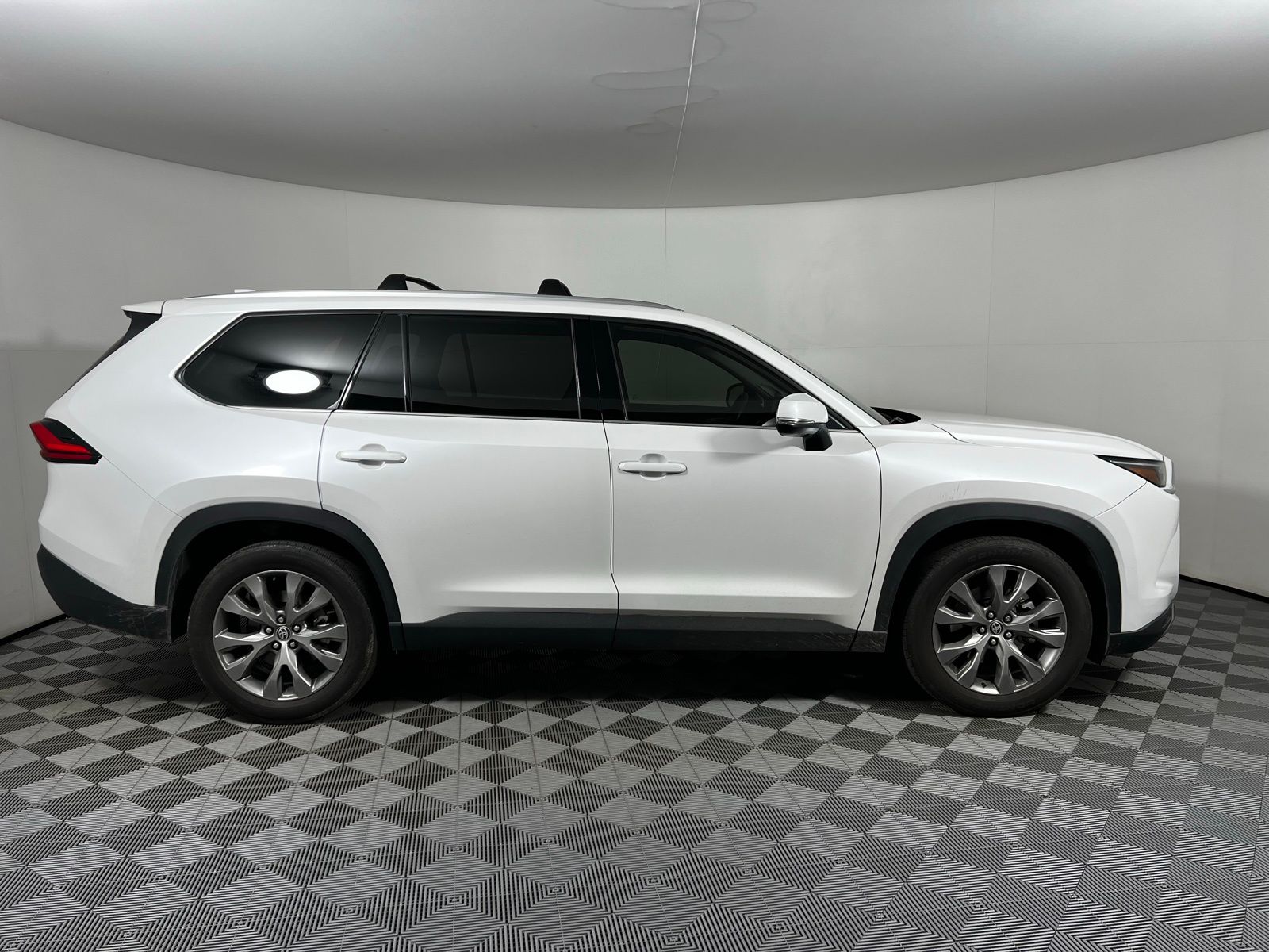 2024 Toyota Grand Highlander Limited 4