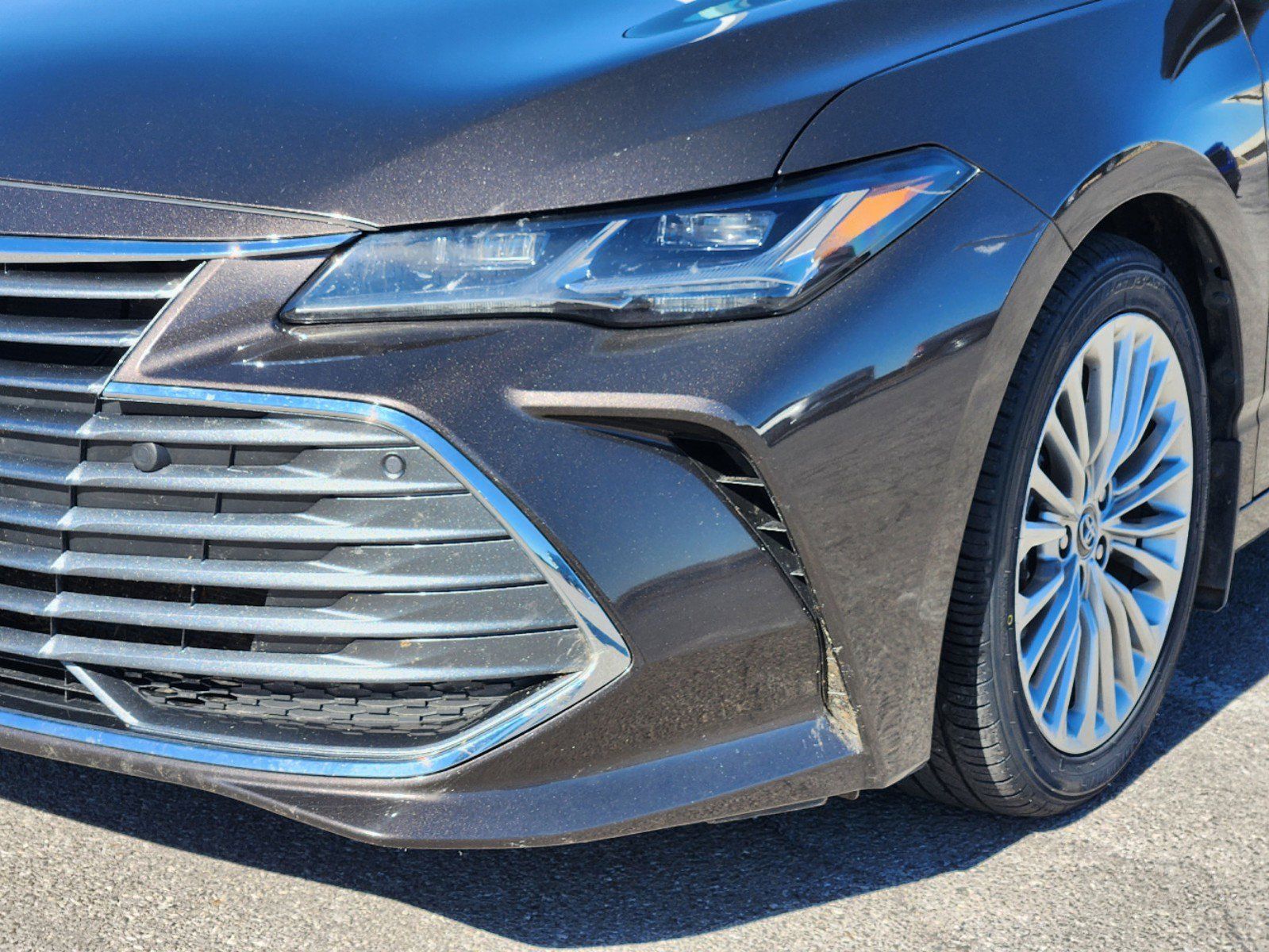 2019 Toyota Avalon Limited 10