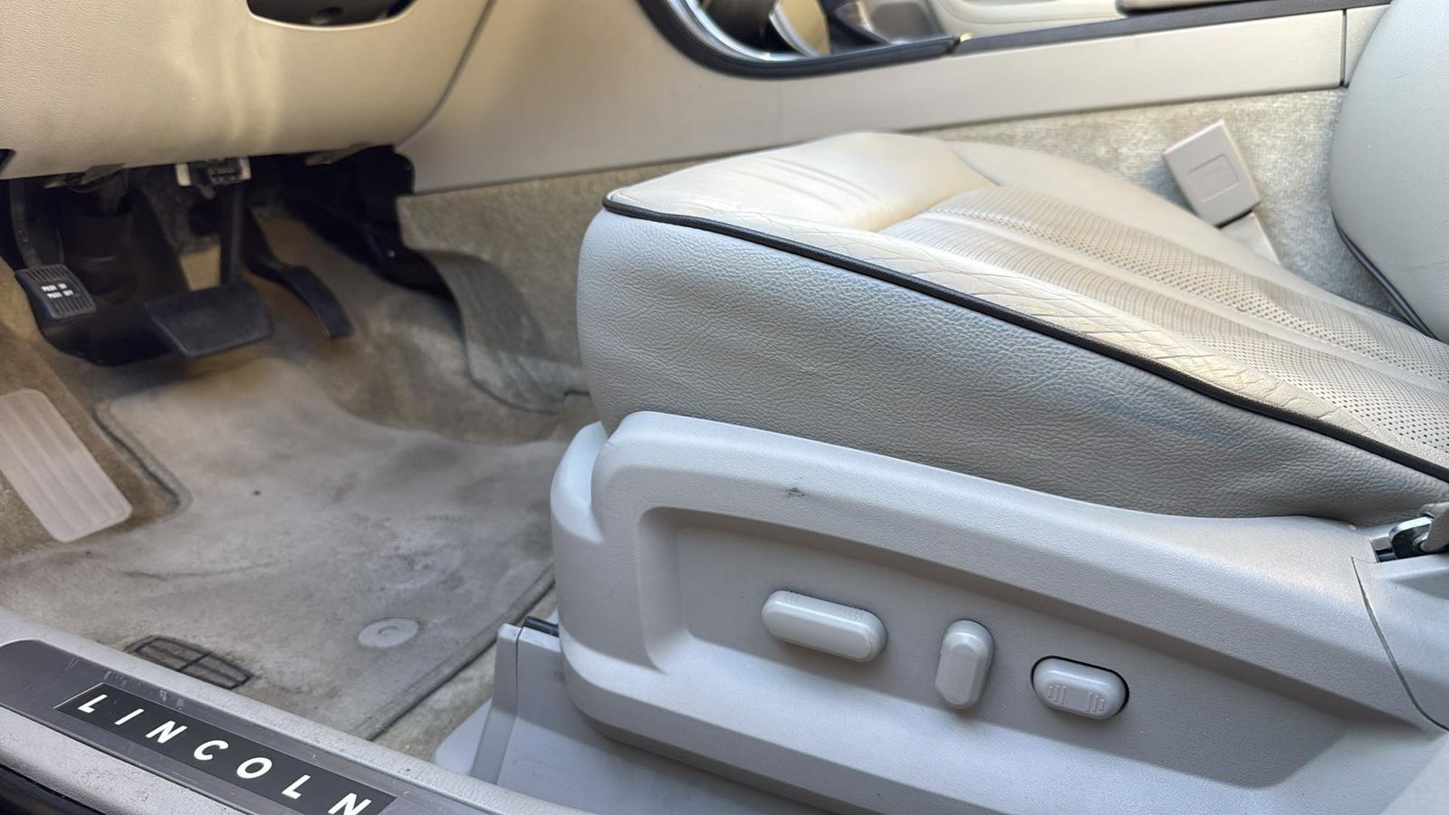 Used Car 2015 Lincoln Mkx  Base For Sale Under $15,000 In Austin, Texas