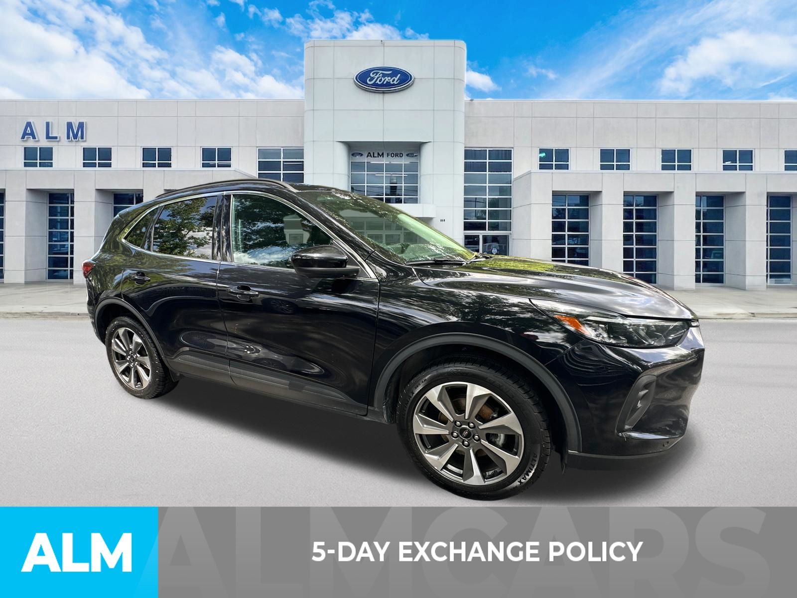 Used 2024 Agate Black Metallic Ford Platinum image 3