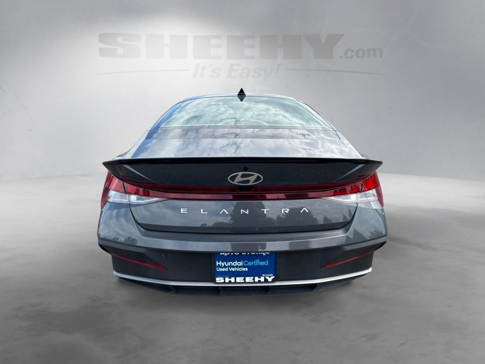 Used 2025 Gray Hyundai SEL Sport image 15