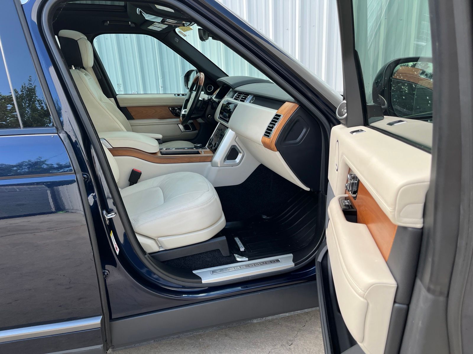 Used Car 2021 Land Rover Range Rover  Westminster For Sale Under $60,000 In Austin, Texas