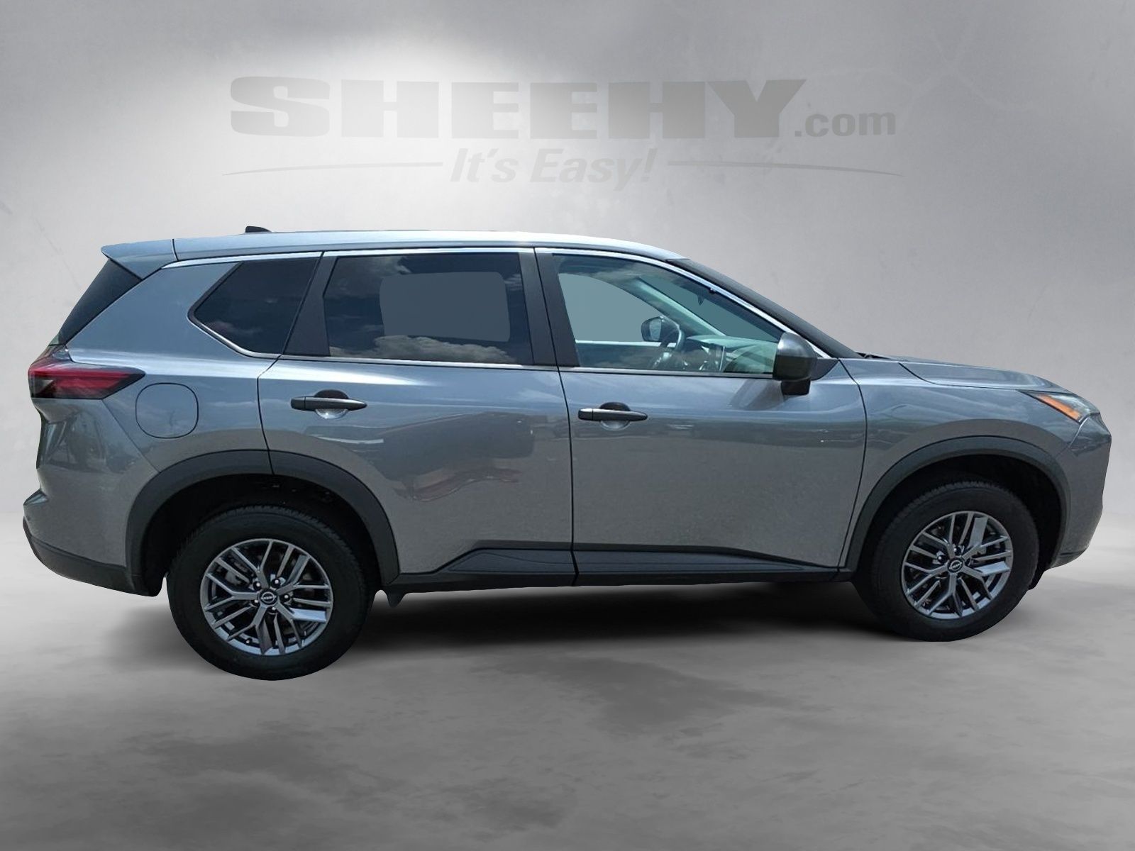 Used 2024 Gray Nissan S image 11