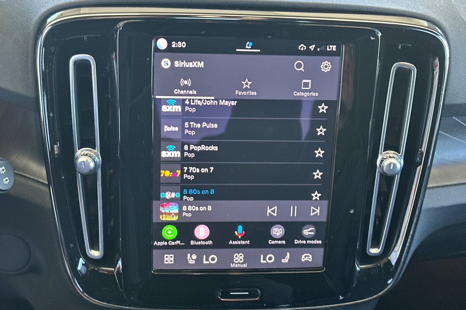 2023 Volvo XC40