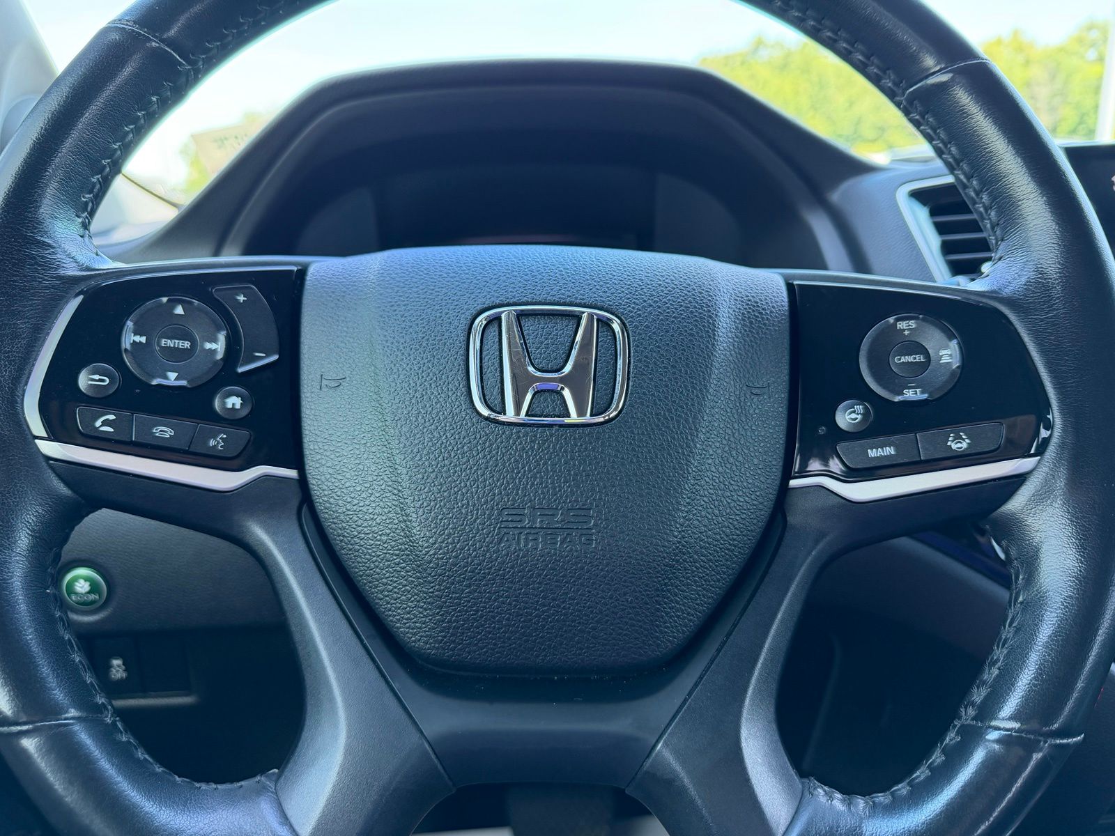 2019 Honda Pilot image 21