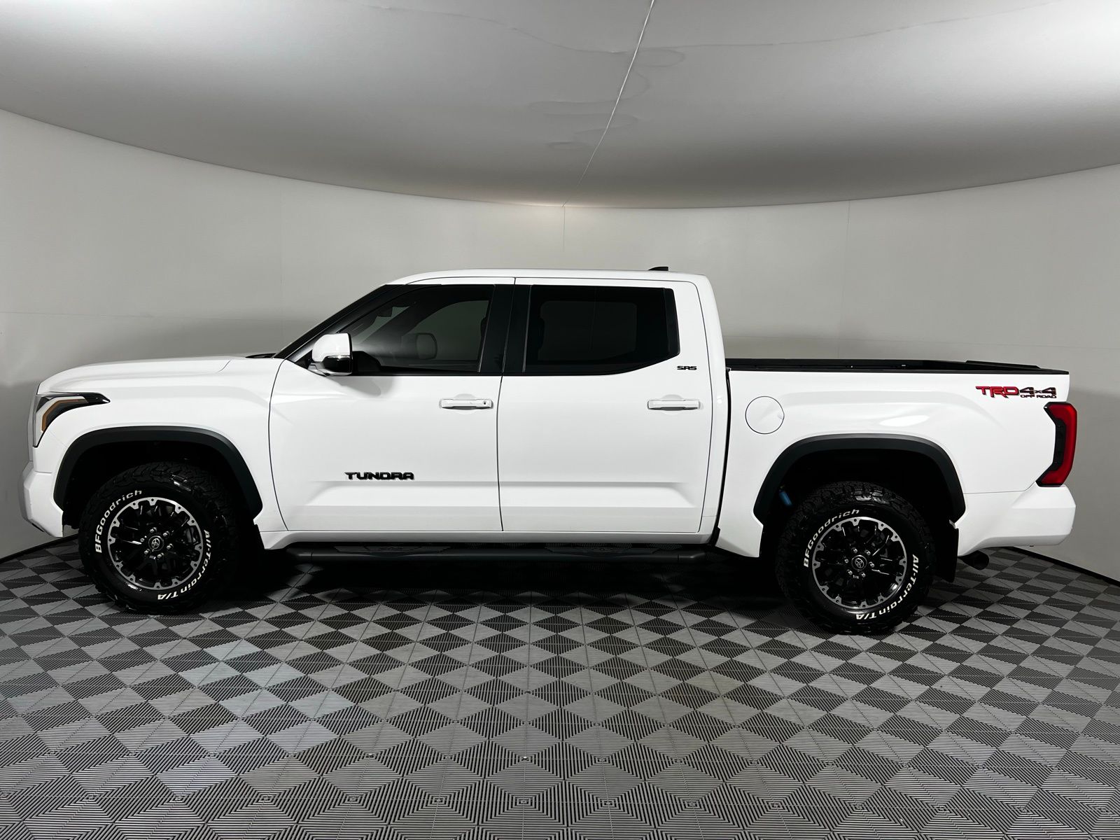Thumbnail: 2025 Toyota Tundra - 8