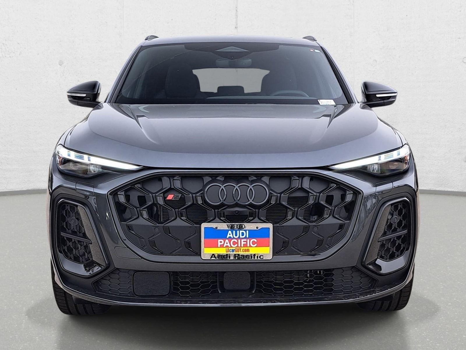 2025 Audi SQ5 Premium Plus's photo