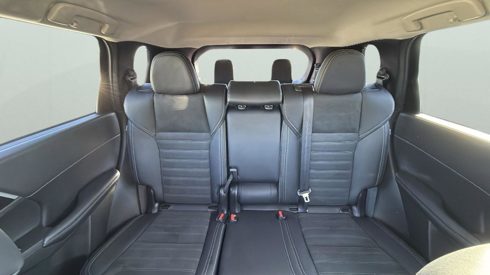 Used Car 2025 Mitsubishi Outlander  Se For Sale Under $30,000 In Austin, Texas