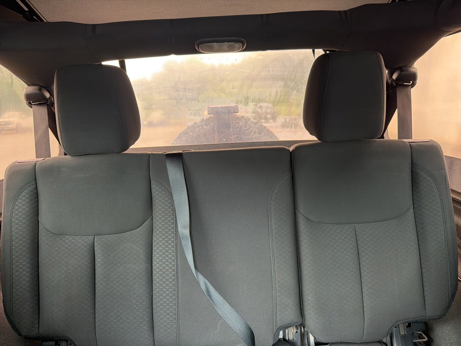 Used 2016 Crystal Metallic Jeep Unlimited Sport image 27