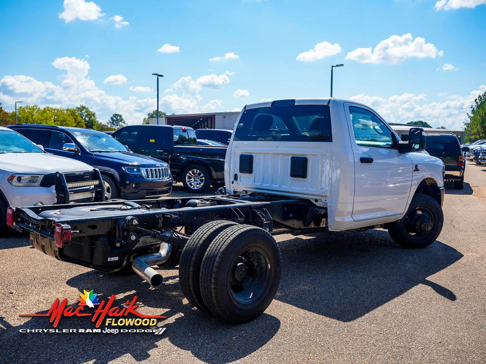 2026 RAM 3500 Chassis Tradesman - Photo 8