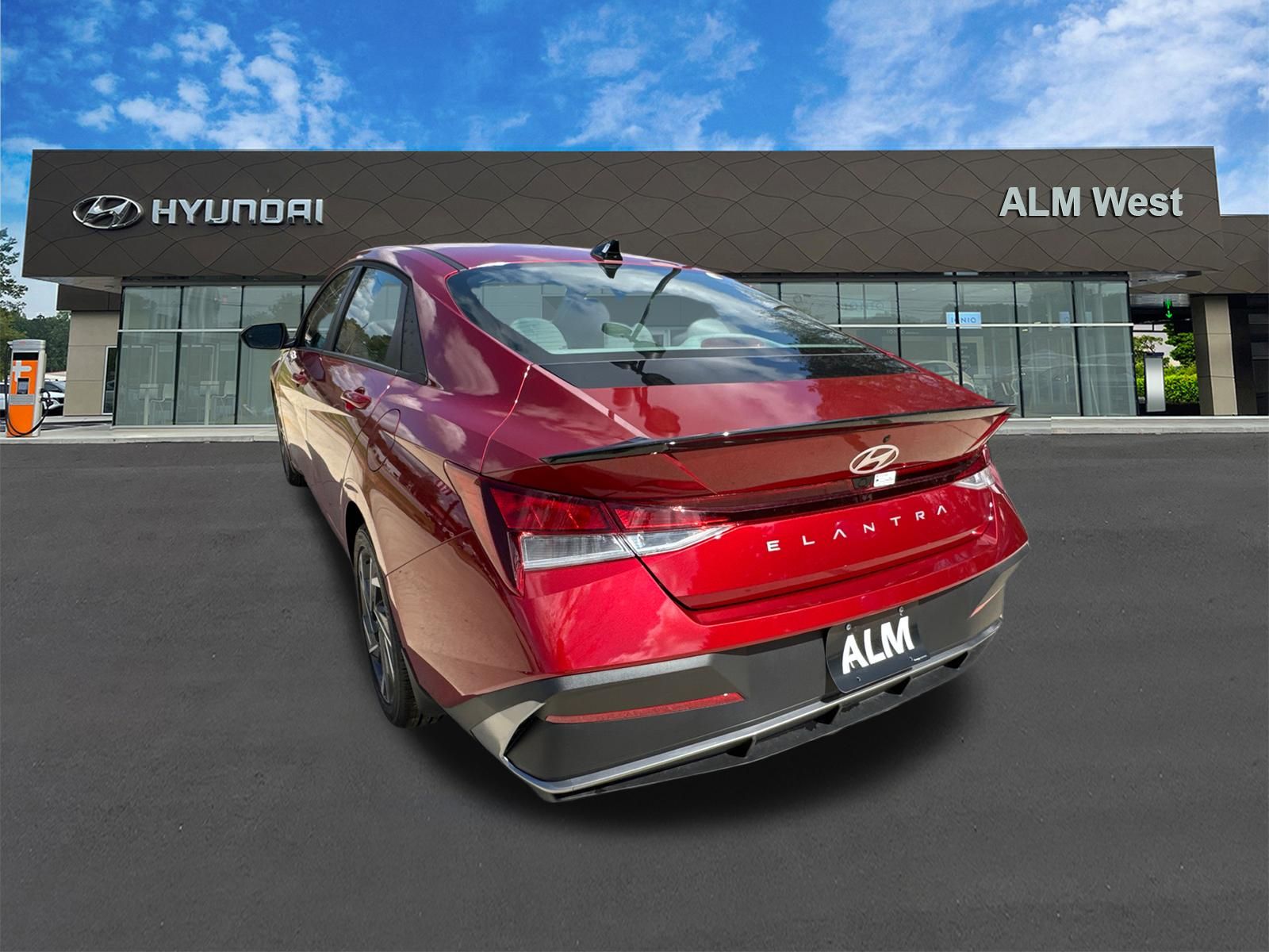 Used 2025 Red Hyundai SEL Sport image 7