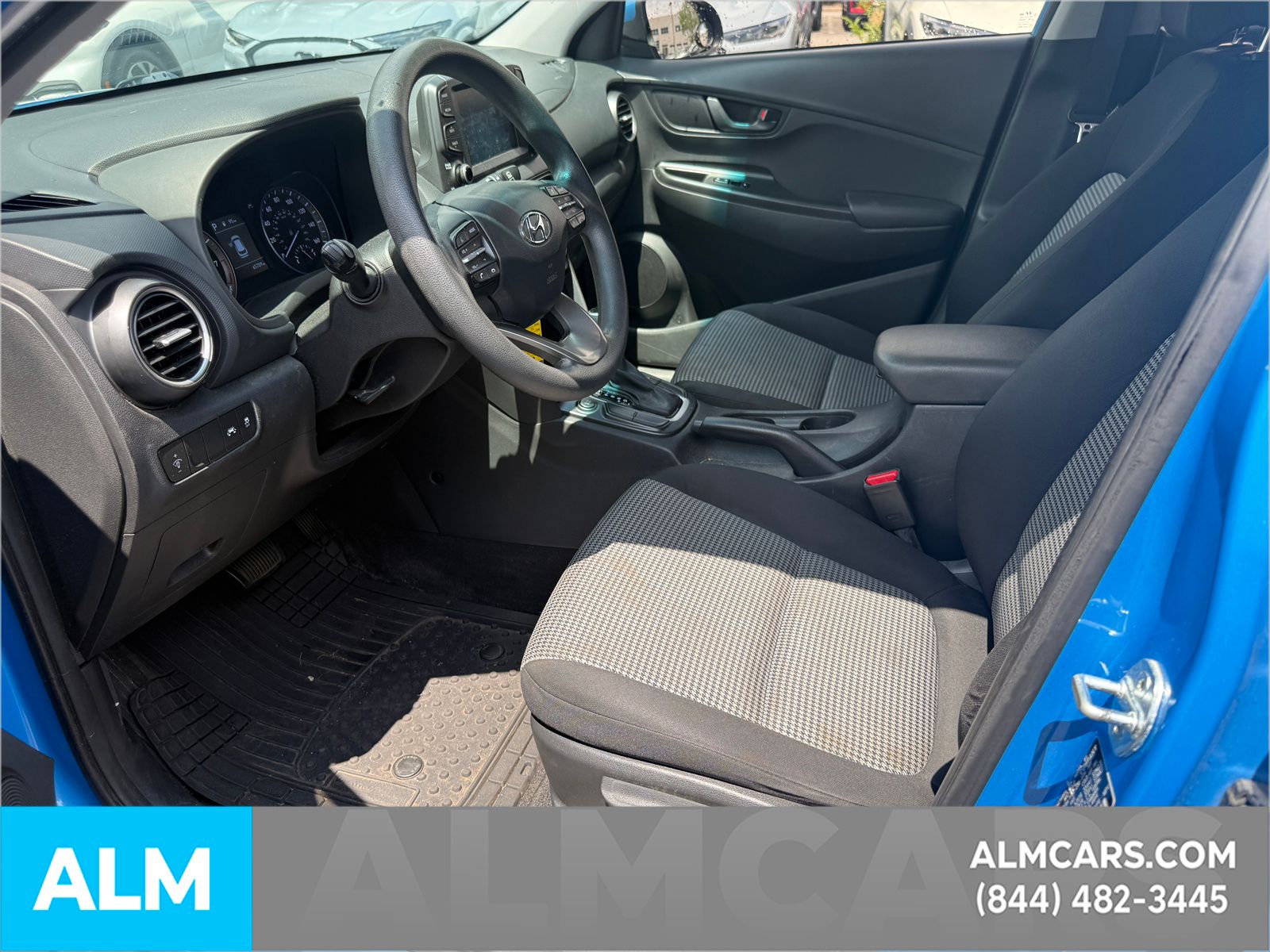 Used 2020 Blue Hyundai SE image 12