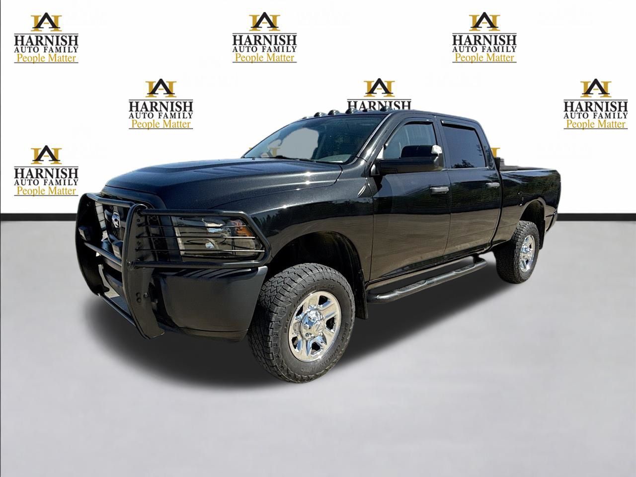 Brilliant Black Crystal Pearlcoat 2017 RAM 2500 Tradesman Crew Cab 4WD Pickup Truck Four-Wheel Drive 6-Speed Automatic
