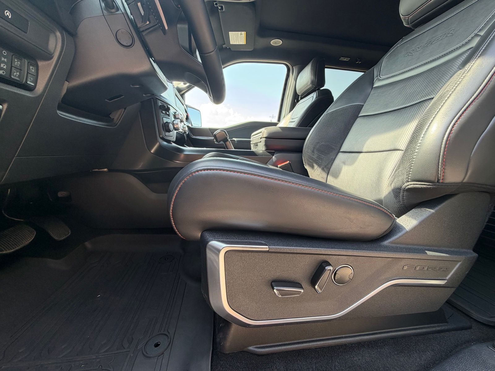 Used 2025 Ford F-150 Truck