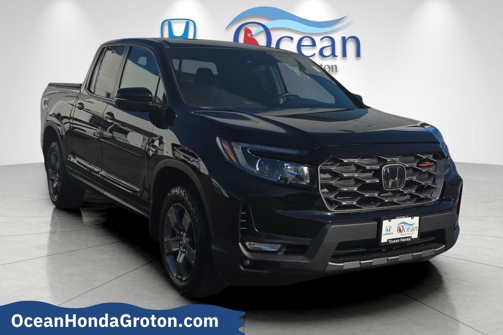Crystal Black Pearl 2024 Honda Ridgeline TrailSport AWD Pickup Truck All-Wheel Drive 9-Speed Automatic