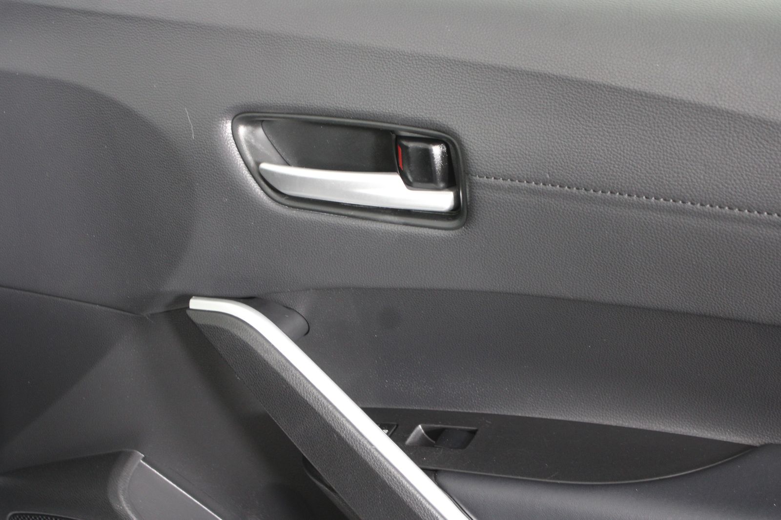 Used 2022 Beige Toyota XLE image 22