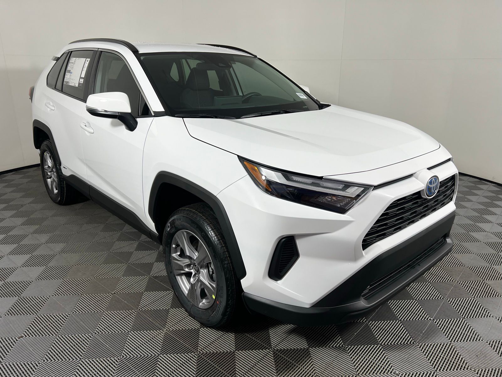 Thumbnail: 2025 Toyota RAV4 - 3