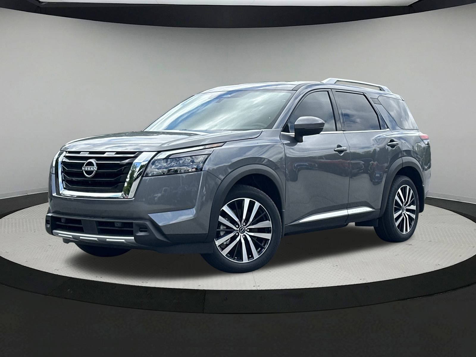 2025 Nissan Pathfinder Platinum FWD