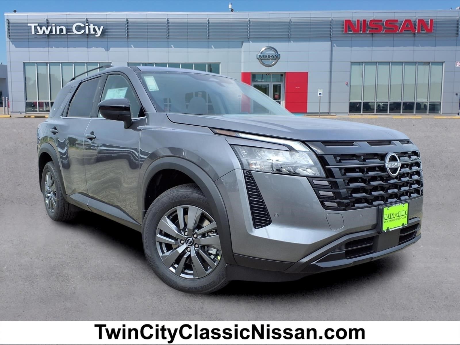 2026 Nissan Pathfinder SV 2WD's photo