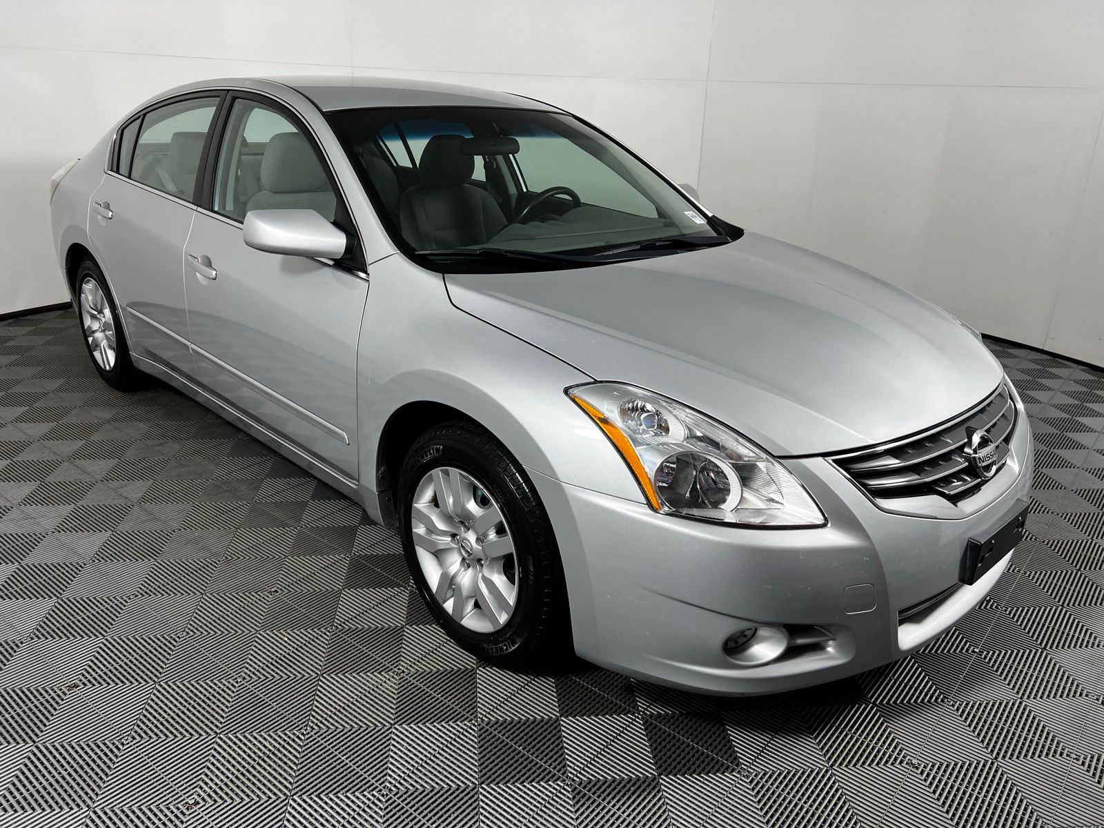 Thumbnail: 2011 Nissan Altima - 3