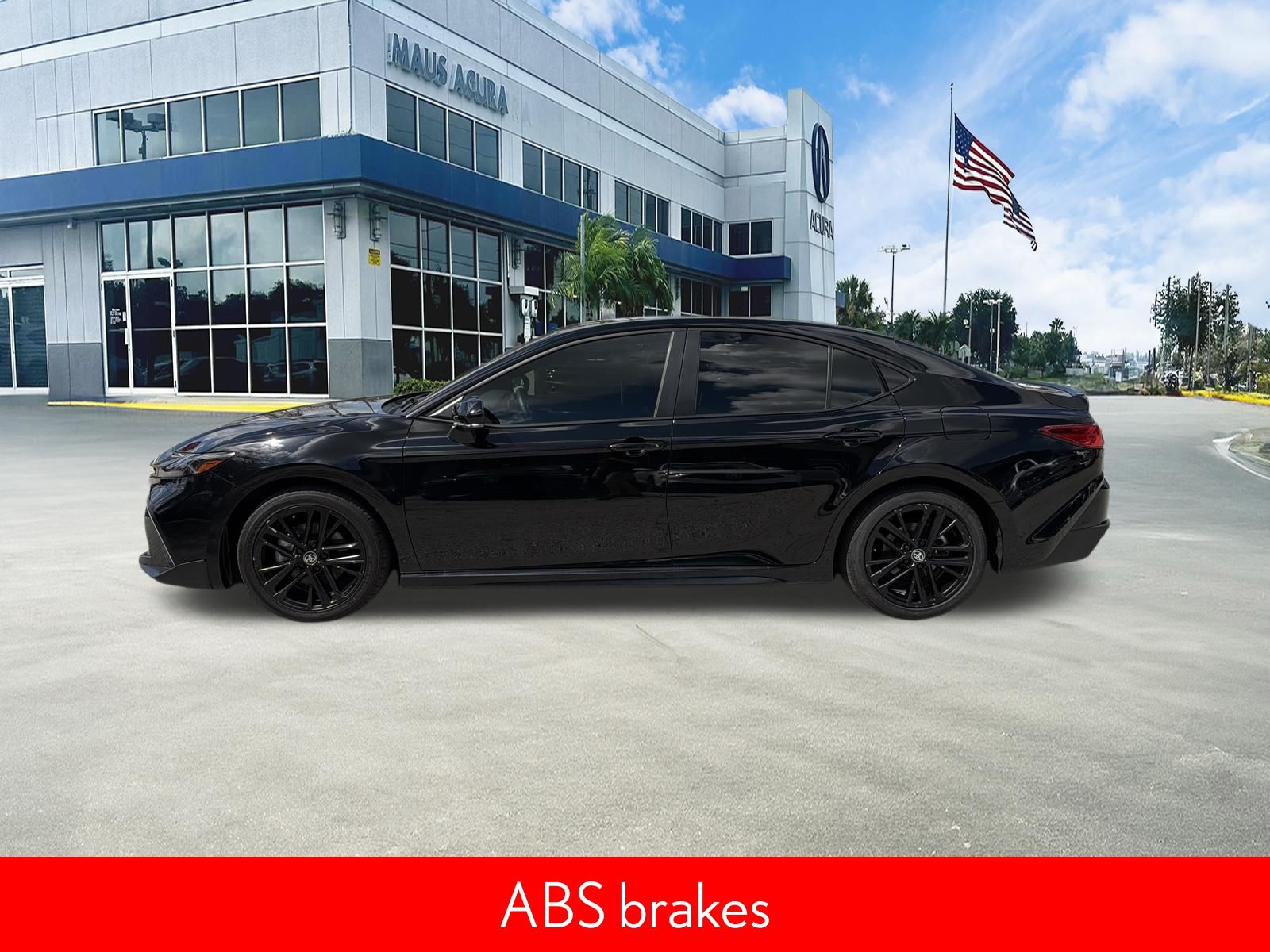 Used 2025 Toyota Camry SE 4D Sedan