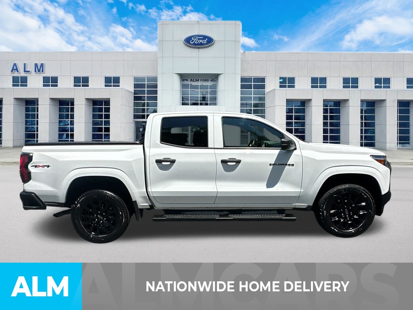 Certified Used 2025 Summit White Chevrolet Work Truck image 4
