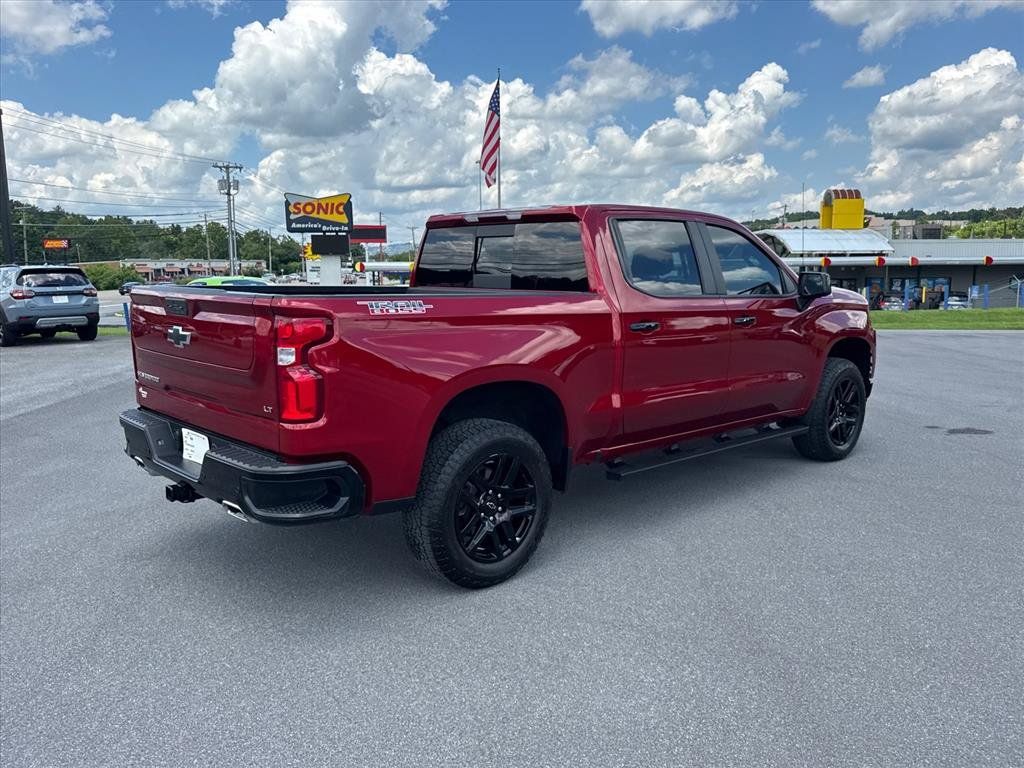 View vehicle photo 5