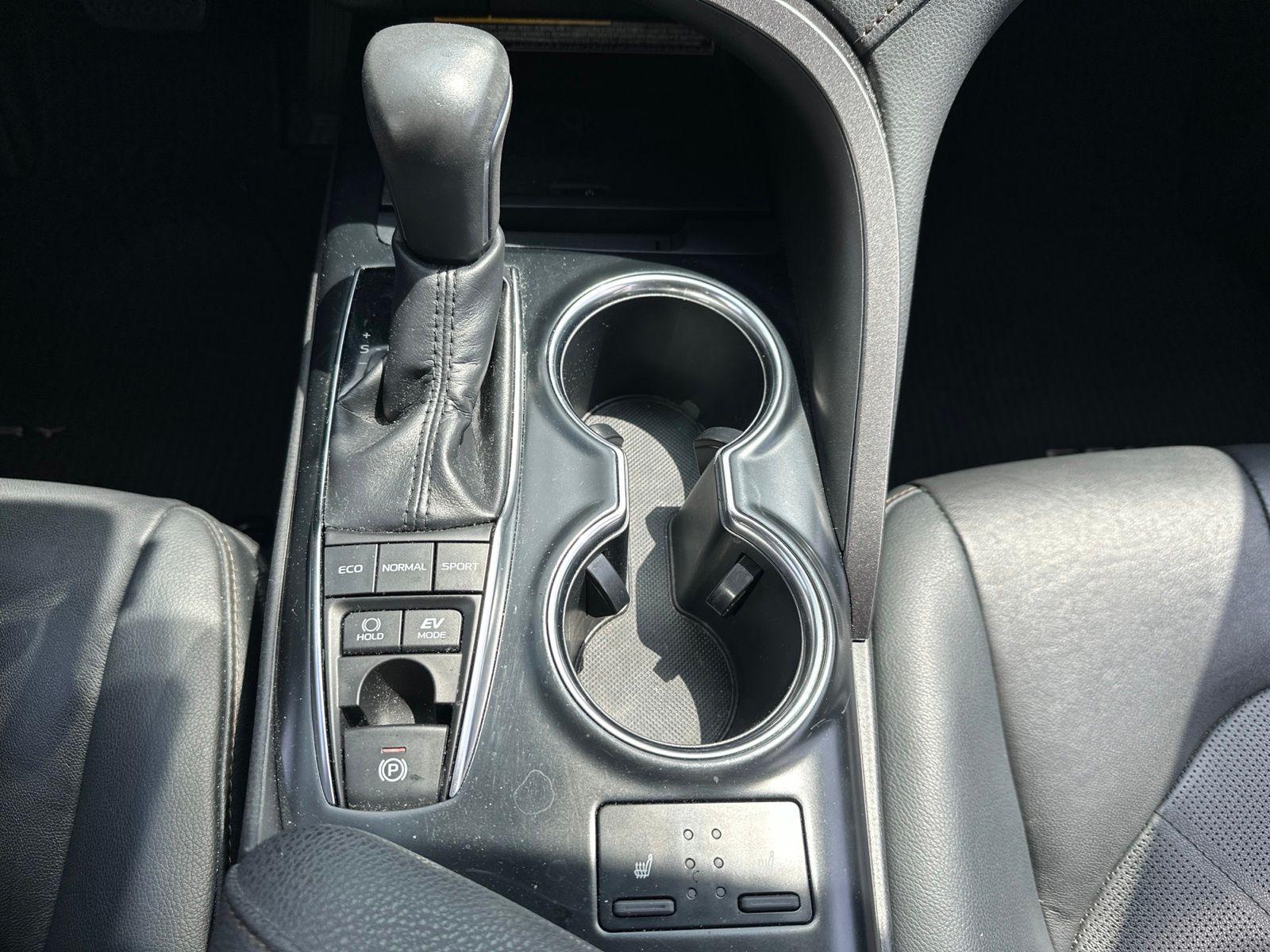 Used 2019 Blue Toyota XLE image 21