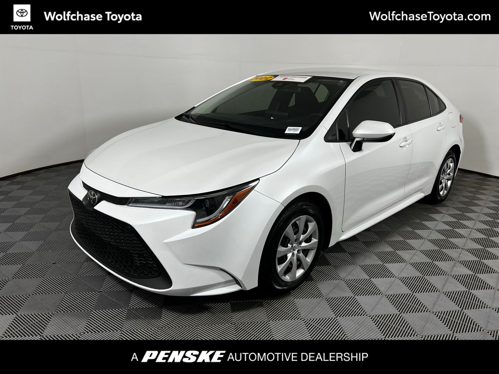 White (Wind Chill Pearl) 2022 Toyota Corolla LE FWD Sedan Front-Wheel Drive Continuously Variable Transmission