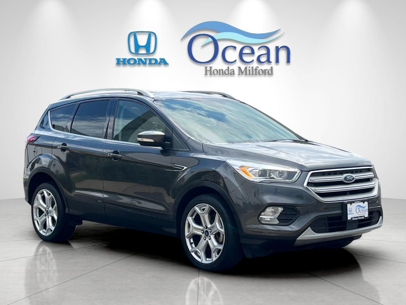 Gray (Magnetic Metallic) 2018 Ford Escape SUV / Crossover All-Wheel Drive 6-Speed Automatic