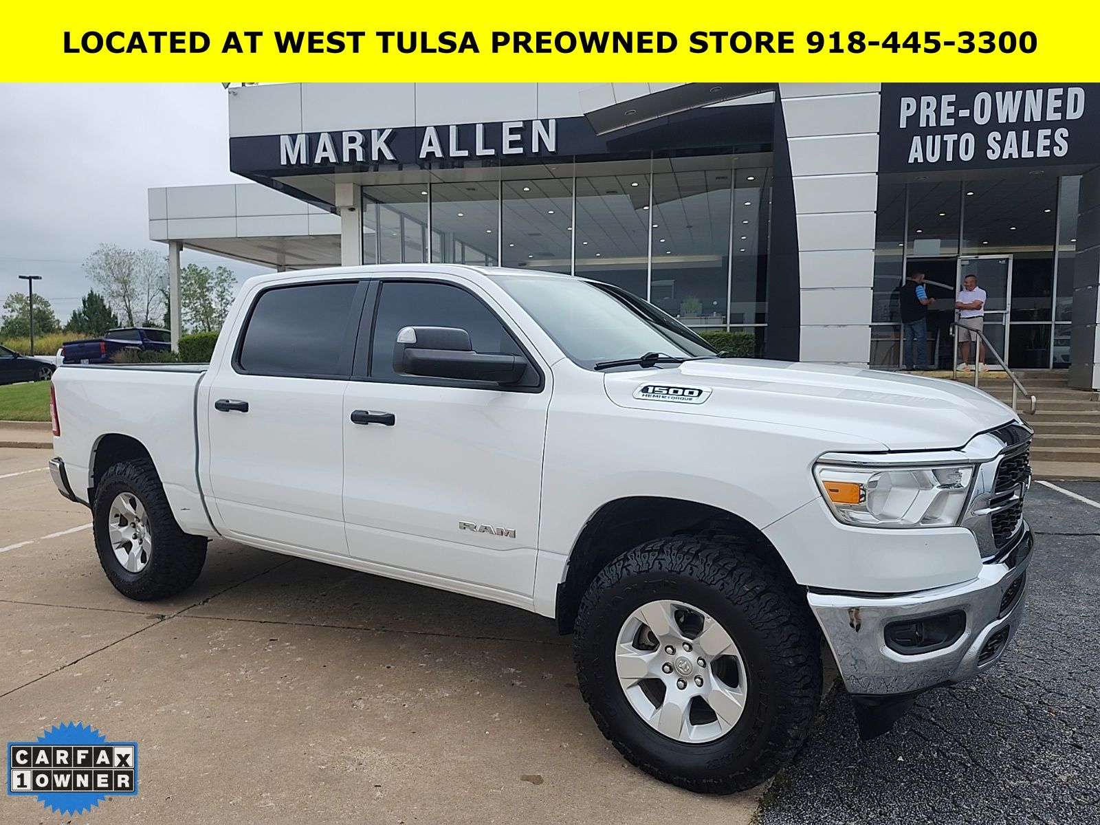 2024 RAM 1500 Big Horn/Lone Star 4x4 Crew Cab 5'7's photo