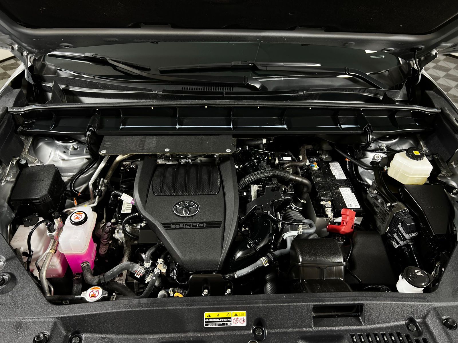 Thumbnail: 2024 Toyota Highlander - 9