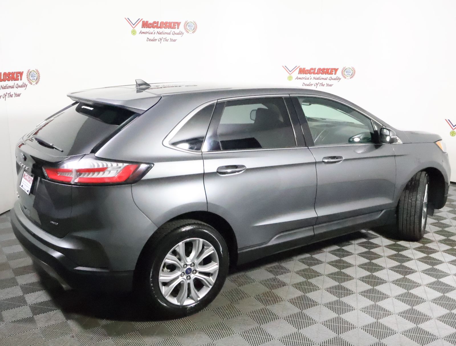 2022 Ford Edge Titanium photo