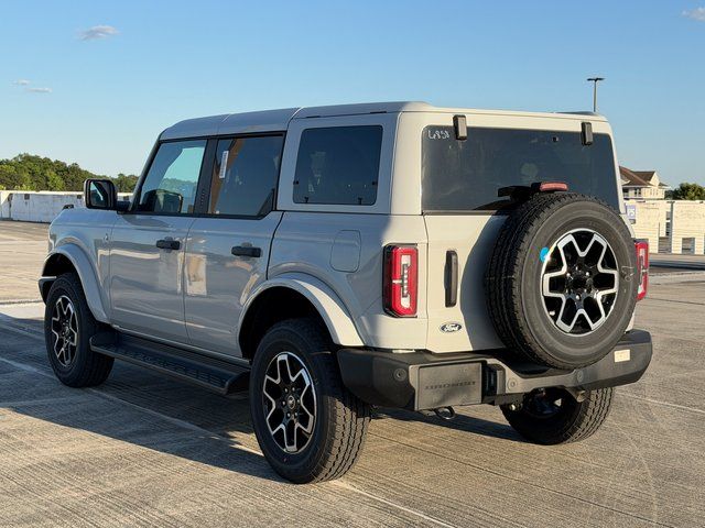 New 2026 Avalanche Gray Ford Outer Banks image 4